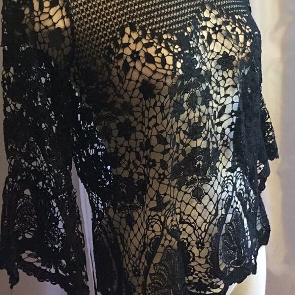 NWOT medium size crocheted black top with back gold statement zipper - Picture 5 of 10